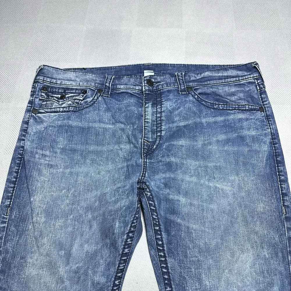 True Religion Rocco Jeans Mens 42x32 Relaxed Skinny Flap Pockets Acid Wash‎
